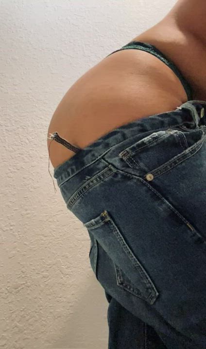 Oops.. I need a new pair of jeans 😉