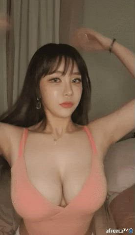 Asian Big Tits Cute Korean Model clip