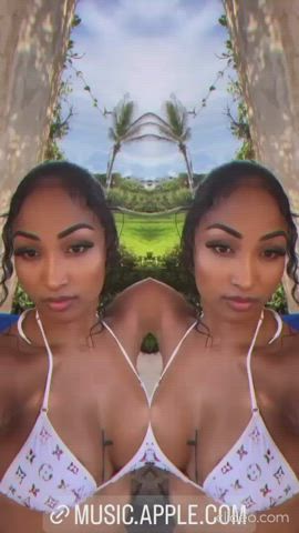 Shenseea 🤍⚪⬜