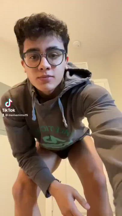 Big Ass TikTok Twink clip