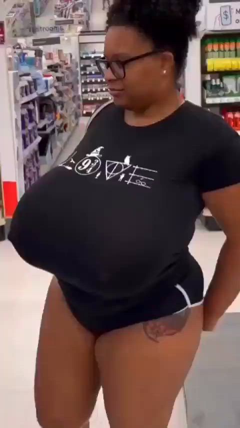 amateur big tits boobs busty ebony huge tits natural tits tits clip
