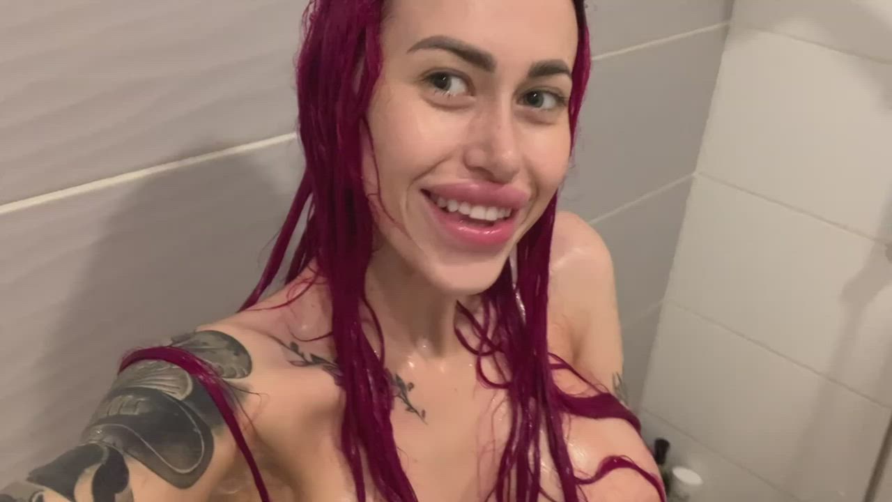 Naked Shower Tits clip