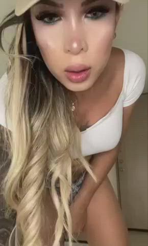 bouncing sissy trans clip