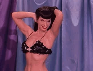 Ooo Bettie, model for me!