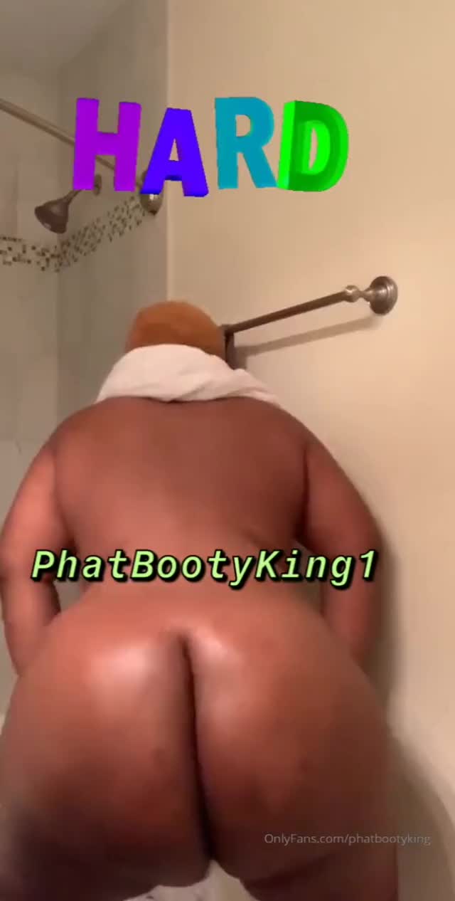 Phat booty thick twerking - https://www.pornhub.com/view_video.php?viewkey=ph5e4bf4e1601e2