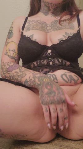 dildo huge dildo lingerie milf pussy pussy spread tattoo thick clip