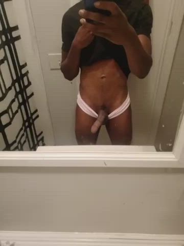 I’m femboy marlee intrested in having fun with other fems and twinks kik me thatsexysixpak