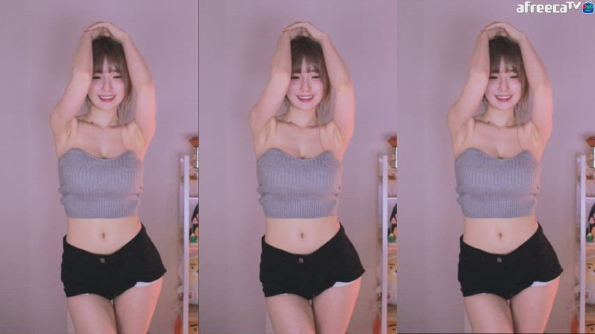 cute dancing korean clip