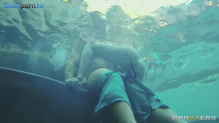 cherie deville riding underwater clip