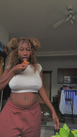 braless dancing ebony jiggling pierced pokies clip