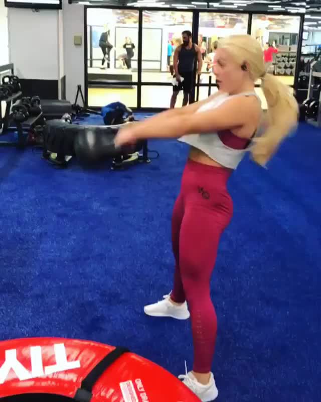 Mandy Workout 3