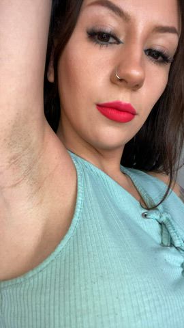 Does anyone here have an armpit fetish as well?