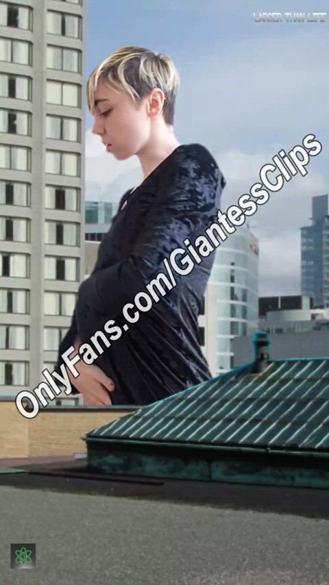 giantess masturbating onlyfans pov amateur-girls giantess-irl onlyfans-creators clip