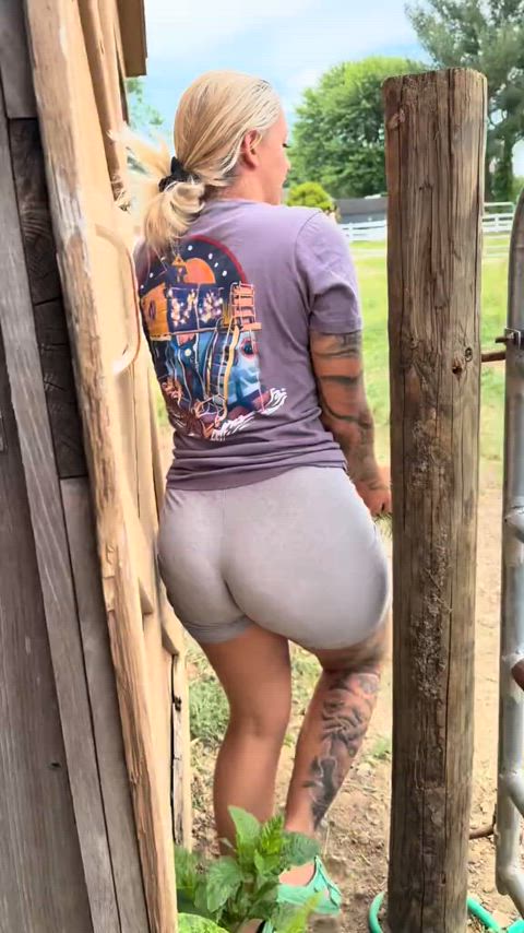 Country Girl Big Ass