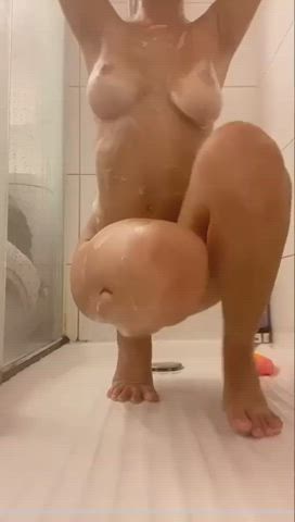 Big Tits Shower Teen clip