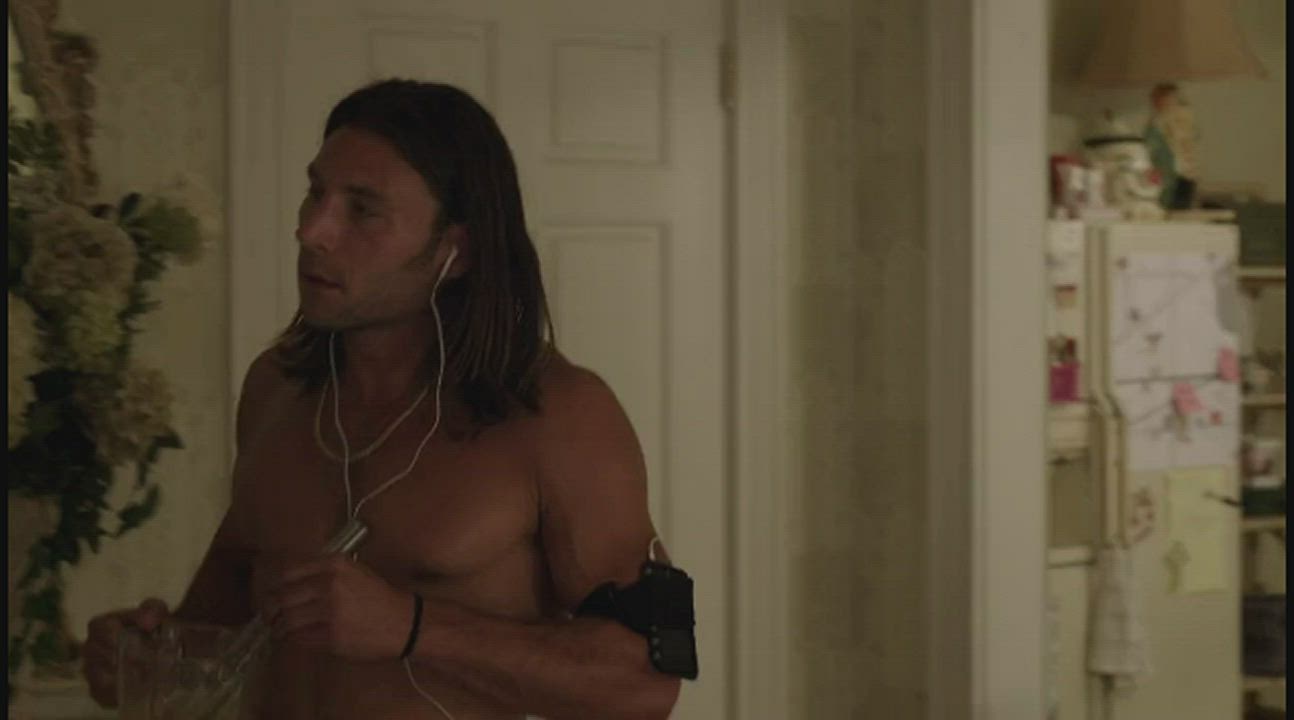 Name Zach McGowan. American Actor from the TV show Shameless US.