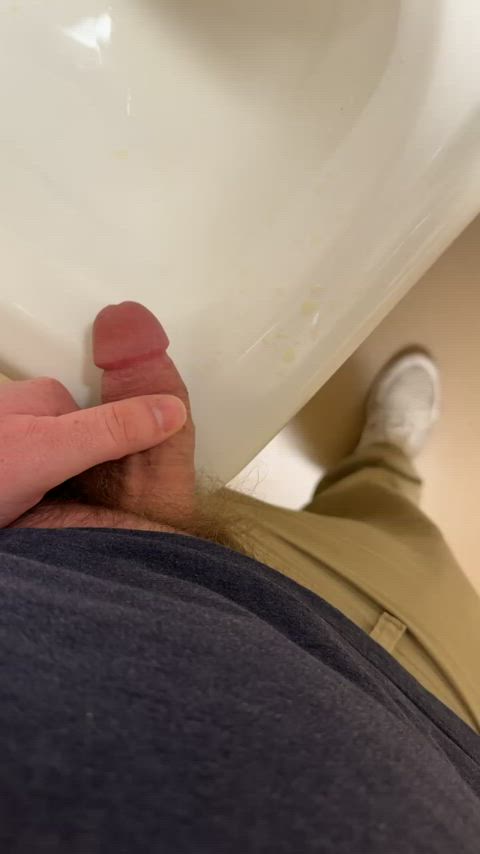 Another day another piss in the sink at work. Itβs a shame this is going to waste