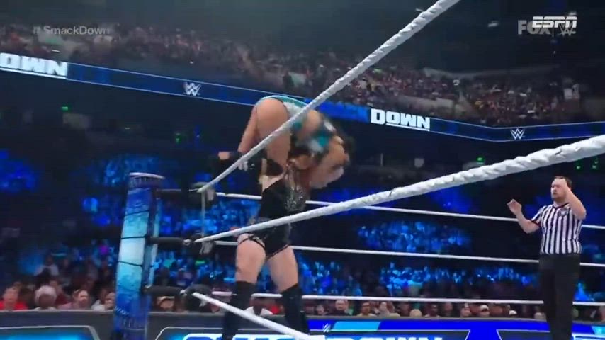 latina muscular girl wrestling clip