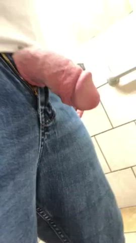 I ♥️ watching 🥺 my hubby’s big soft cock grow into this monster cock 🍆