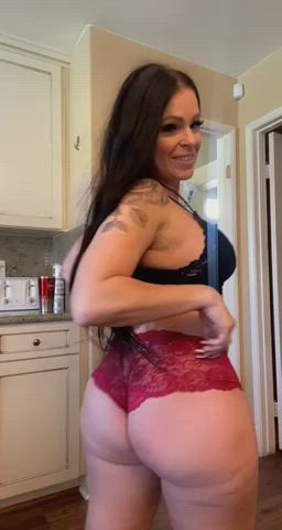 48 and maintained my MILF ass just for you…