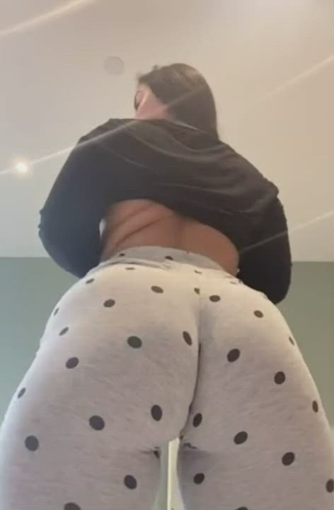 Ass Ass Clapping MILF clip