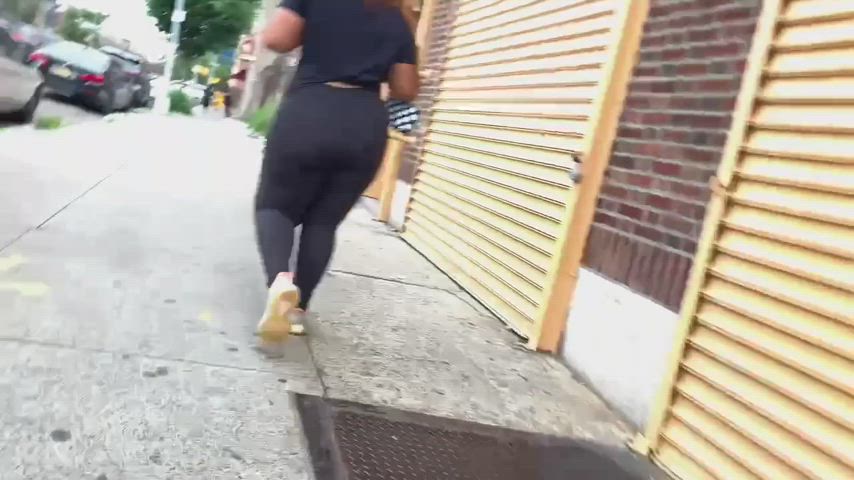 Candid Ebony Thick clip