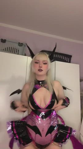 18 years old amateur big ass blonde cosplay costume teen clip