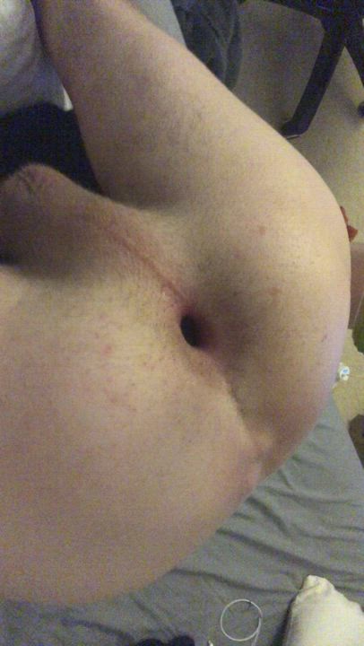 Just fucked my little hole with a banana while sucking my own dick 😅