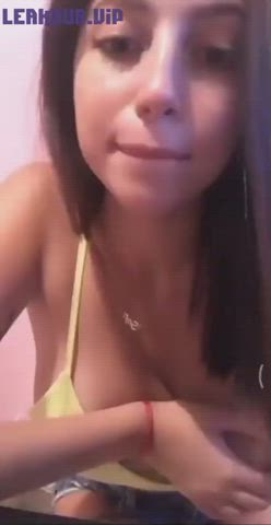 hot Spanish teen pulls out her big titties on stream