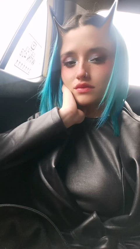 boobs booty hotwife onlyfans public skirt taxi thong blue hair clip