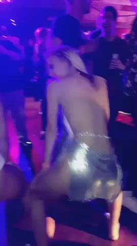 club dancing nightclub pussy shaking twerking upskirt clip