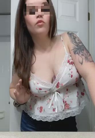 Come play with this sexy Milf ??? see comments