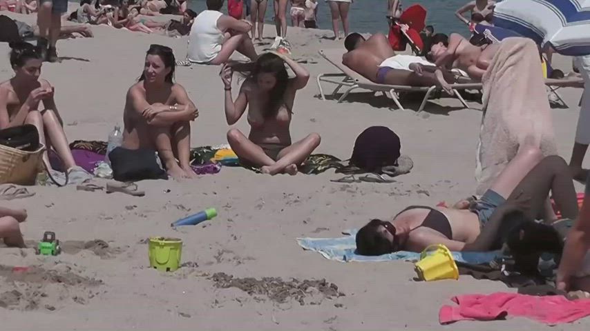 amateur beach tits voyeur clip