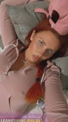 Redhead Tits Selfie clip