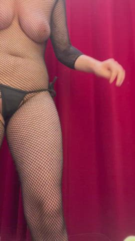 19 years old changing room exhibitionist fishnet flashing public pussy teen tits