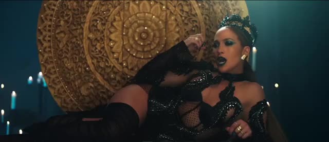 Jennifer Lopez -El Anillo (Official Video) (HD) 1