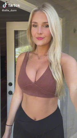 amateur blonde cleavage homemade tiktok clip